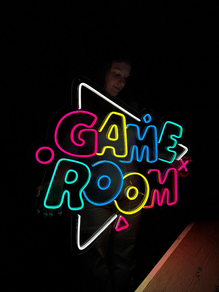 Неоновая вывеска "GAME ROOM"