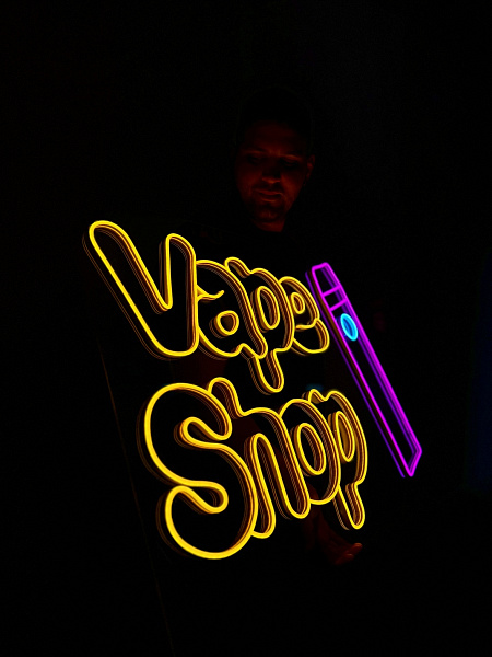 Неоновая вывеска "Vape Shop"